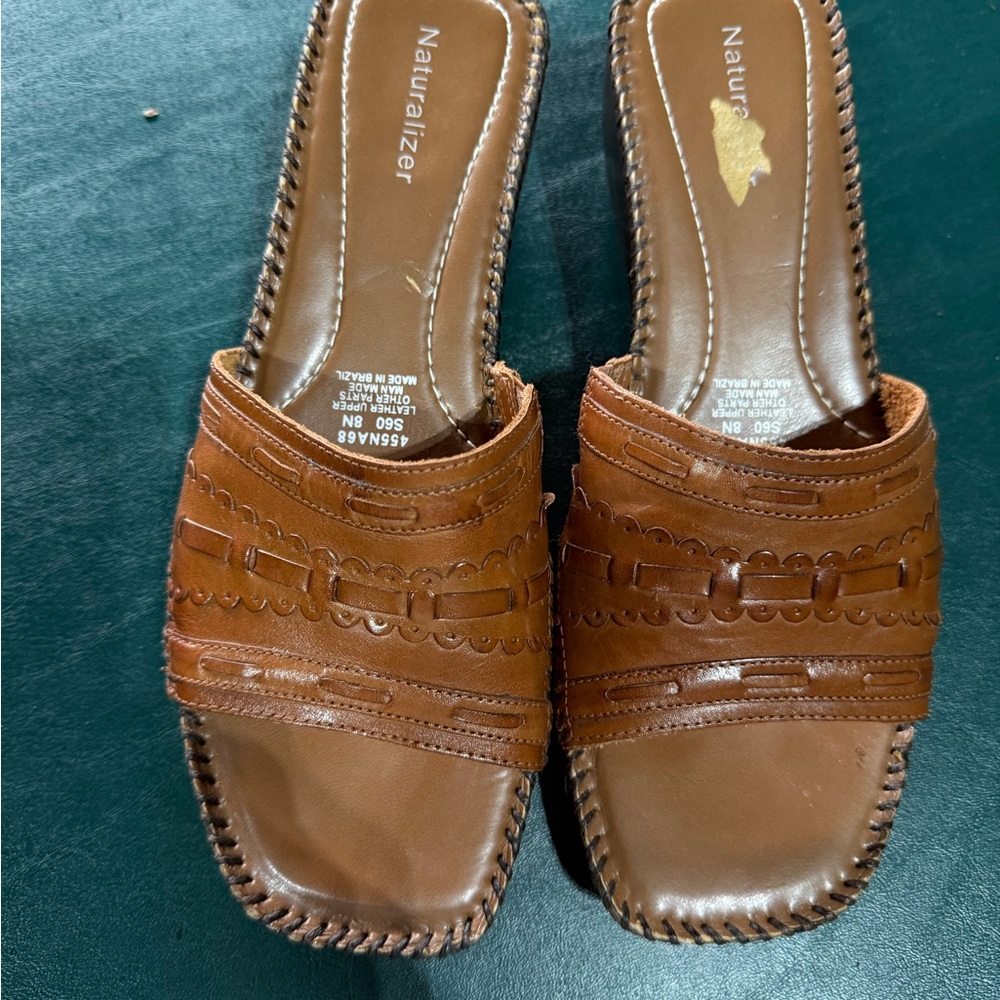Naturalizer Women's Brown Leather Slip-On Sandals 8N